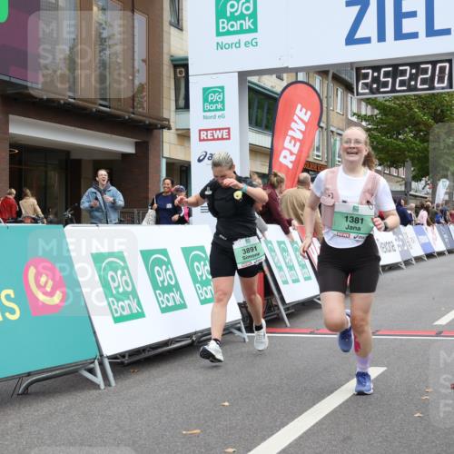 21.09.2025 - PSD Bank Halbmarathon Strokosch-Dieckow http://msf.ph/oto/8938467 21.09.2025 12:51:44 Ziel 1381, 3891 meine-sportfotos.de