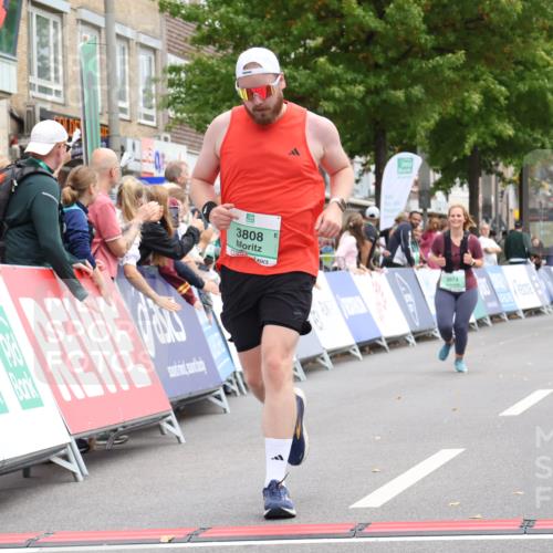 21.09.2025 - PSD Bank Halbmarathon Strokosch-Dieckow http://msf.ph/oto/8938478 21.09.2025 12:52:17 Ziel 3808 meine-sportfotos.de
