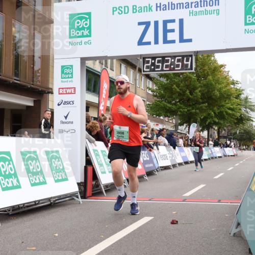 21.09.2025 - PSD Bank Halbmarathon Strokosch-Dieckow http://msf.ph/oto/8938480 21.09.2025 12:52:18 Ziel 3808 meine-sportfotos.de
