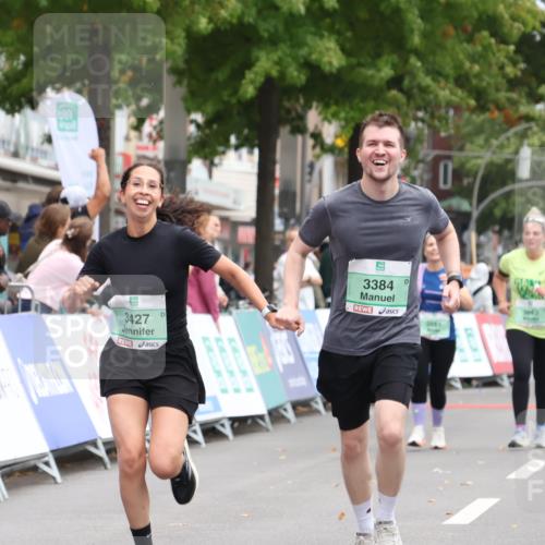 21.09.2025 - PSD Bank Halbmarathon Strokosch-Dieckow http://msf.ph/oto/8938501 21.09.2025 12:53:03 Ziel 3384, 3427, 3687 meine-sportfotos.de