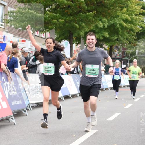 21.09.2025 - PSD Bank Halbmarathon Strokosch-Dieckow http://msf.ph/oto/8938503 21.09.2025 12:53:05 Ziel 3384, 3427 meine-sportfotos.de