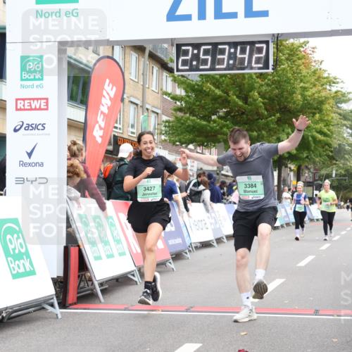 21.09.2025 - PSD Bank Halbmarathon Strokosch-Dieckow http://msf.ph/oto/8938506 21.09.2025 12:53:06 Ziel 3384, 3427 meine-sportfotos.de