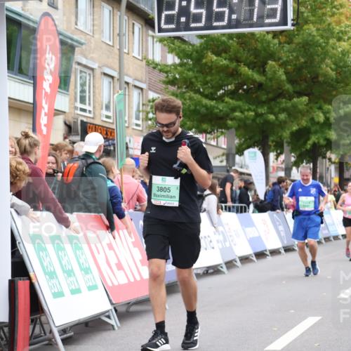 21.09.2025 - PSD Bank Halbmarathon Strokosch-Dieckow http://msf.ph/oto/8938568 21.09.2025 12:54:37 Ziel 1274, 3804, 3805 meine-sportfotos.de