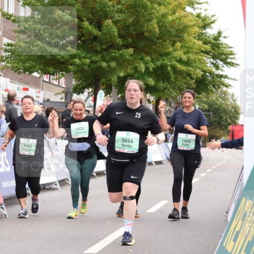 21.09.2025 - PSD Bank Halbmarathon Strokosch-Dieckow http://msf.ph/oto/8938589 21.09.2025 12:55:24 Ziel 1422, 1423, 1424, 1425, 3854 meine-sportfotos.de
