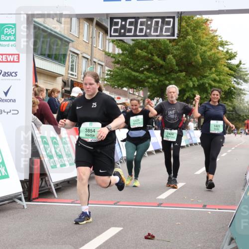 21.09.2025 - PSD Bank Halbmarathon Strokosch-Dieckow http://msf.ph/oto/8938592 21.09.2025 12:55:25 Ziel 1422, 1423, 1424, 1425, 3854 meine-sportfotos.de