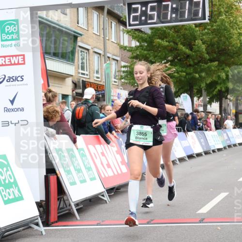 21.09.2025 - PSD Bank Halbmarathon Strokosch-Dieckow http://msf.ph/oto/8938611 21.09.2025 12:56:41 Ziel 3833, 3855 meine-sportfotos.de