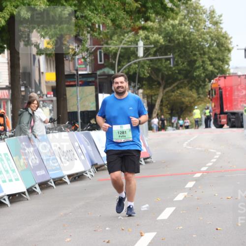 21.09.2025 - PSD Bank Halbmarathon Strokosch-Dieckow http://msf.ph/oto/8938667 21.09.2025 13:01:32 Ziel  meine-sportfotos.de