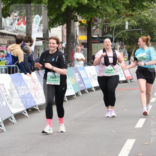 21.09.2025 - PSD Bank Halbmarathon Strokosch-Dieckow http://msf.ph/oto/8938680 21.09.2025 13:02:56 Ziel 1048, 3867 meine-sportfotos.de