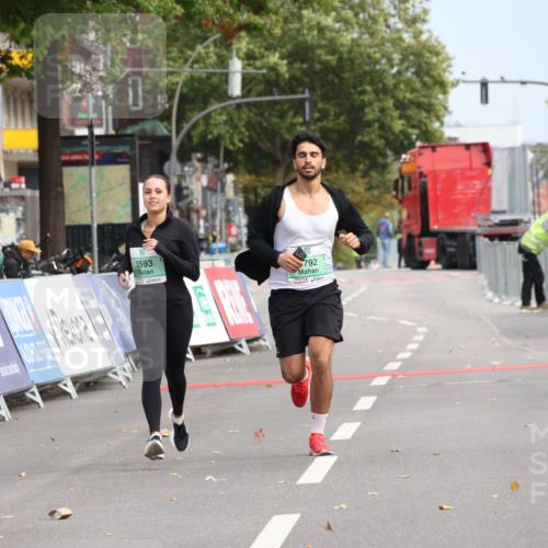 21.09.2025 - PSD Bank Halbmarathon Strokosch-Dieckow http://msf.ph/oto/8938703 21.09.2025 13:04:40 Ziel  meine-sportfotos.de
