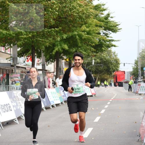 21.09.2025 - PSD Bank Halbmarathon Strokosch-Dieckow http://msf.ph/oto/8938709 21.09.2025 13:04:45 Ziel 3593, 3792 meine-sportfotos.de