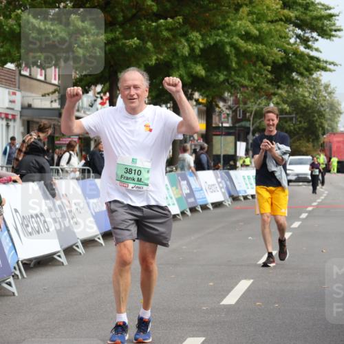 21.09.2025 - PSD Bank Halbmarathon Strokosch-Dieckow http://msf.ph/oto/8938753 21.09.2025 13:07:08 Ziel 3810 meine-sportfotos.de
