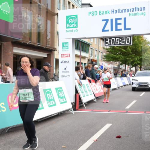 21.09.2025 - PSD Bank Halbmarathon Strokosch-Dieckow http://msf.ph/oto/8938772 21.09.2025 13:07:44 Ziel 3613, 3841 meine-sportfotos.de