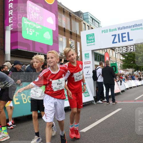 21.09.2025 - PSD Bank Halbmarathon Strokosch-Dieckow http://msf.ph/oto/8938832 21.09.2025 10:26:11 Ziel 106, 112, 115, 162, 302, 421, 450 meine-sportfotos.de