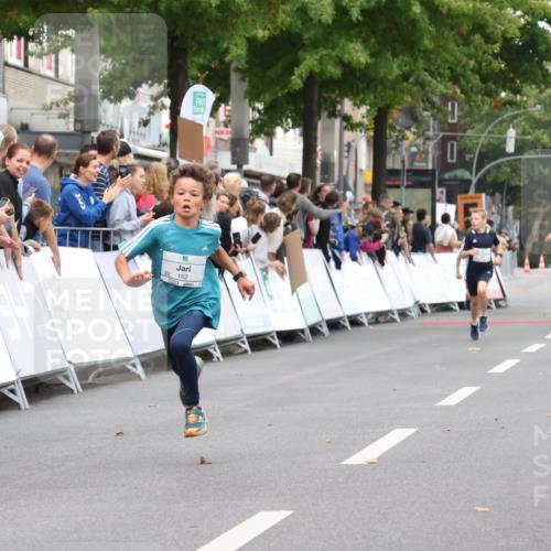 21.09.2025 - PSD Bank Halbmarathon Strokosch-Dieckow http://msf.ph/oto/8938870 21.09.2025 10:26:51 Ziel 143, 152, 297, 379, 396 meine-sportfotos.de