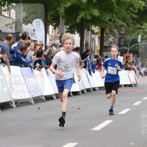 21.09.2025 - PSD Bank Halbmarathon Strokosch-Dieckow http://msf.ph/oto/8938890 21.09.2025 10:27:08 Ziel 209, 222, 225, 358 meine-sportfotos.de