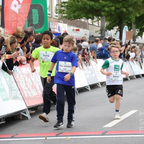 21.09.2025 - PSD Bank Halbmarathon Strokosch-Dieckow http://msf.ph/oto/8938992 21.09.2025 10:28:22 Ziel 213, 220, 240, 270, 288, 425, 442 meine-sportfotos.de