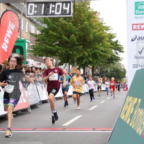 21.09.2025 - PSD Bank Halbmarathon Strokosch-Dieckow http://msf.ph/oto/8939016 21.09.2025 10:28:35 Ziel 123, 150, 157, 158, 163, 197, 204, 215, 316, 317, 321, 426, 461 meine-sportfotos.de