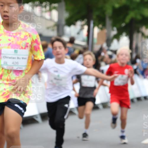 21.09.2025 - PSD Bank Halbmarathon Strokosch-Dieckow http://msf.ph/oto/8939021 21.09.2025 10:28:38 Ziel 123, 150, 157, 197, 204, 205, 215, 317, 321, 426, 461 meine-sportfotos.de