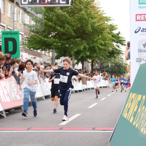 21.09.2025 - PSD Bank Halbmarathon Strokosch-Dieckow http://msf.ph/oto/8939030 21.09.2025 10:28:44 Ziel 123, 150, 197, 198, 204, 205, 361, 374, 426, 437 meine-sportfotos.de