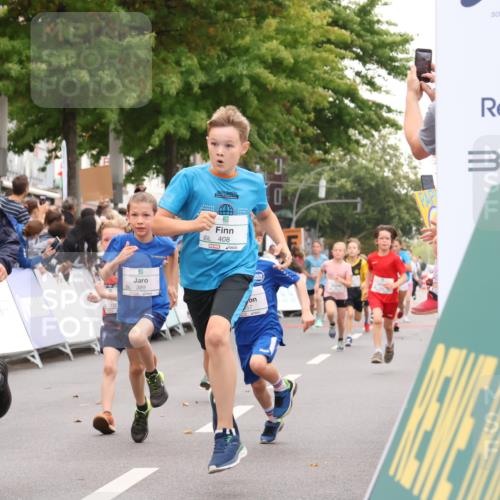 21.09.2025 - PSD Bank Halbmarathon Strokosch-Dieckow http://msf.ph/oto/8939039 21.09.2025 10:28:49 Ziel 126, 198, 266, 357, 361, 371, 374, 388, 389, 408, 437 meine-sportfotos.de