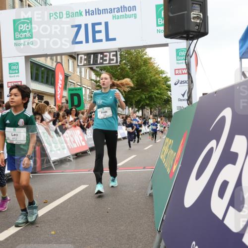 21.09.2025 - PSD Bank Halbmarathon Strokosch-Dieckow http://msf.ph/oto/8939062 21.09.2025 10:29:07 Ziel 134, 142, 155, 167, 193, 194, 196, 212, 258, 294, 337, 338, 412, 452 meine-sportfotos.de
