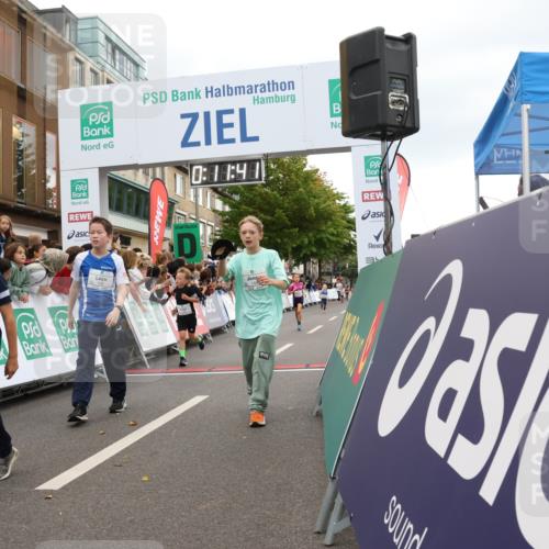 21.09.2025 - PSD Bank Halbmarathon Strokosch-Dieckow http://msf.ph/oto/8939072 21.09.2025 10:29:13 Ziel 134, 155, 168, 196, 267, 294, 443, 452 meine-sportfotos.de