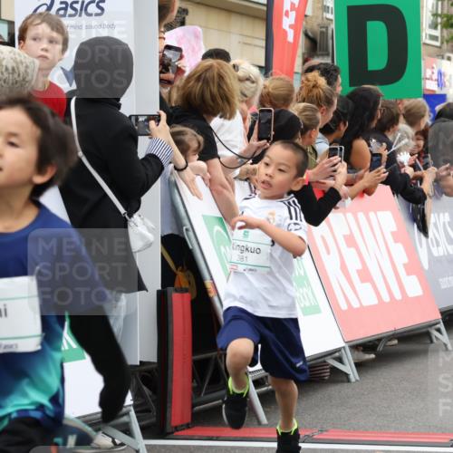 21.09.2025 - PSD Bank Halbmarathon Strokosch-Dieckow http://msf.ph/oto/8939104 21.09.2025 10:29:31 Ziel 166, 233, 250, 261, 301, 345, 381, 395, 406, 434, 455 meine-sportfotos.de