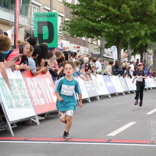 21.09.2025 - PSD Bank Halbmarathon Strokosch-Dieckow http://msf.ph/oto/8939164 21.09.2025 10:30:13 Ziel 140, 141, 195, 231, 234, 245, 276, 430 meine-sportfotos.de