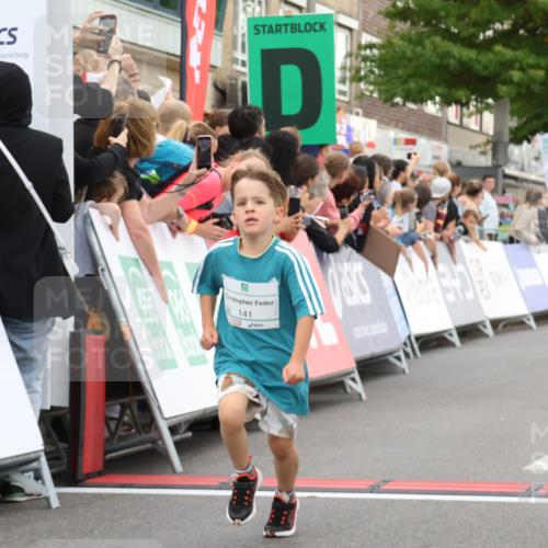 21.09.2025 - PSD Bank Halbmarathon Strokosch-Dieckow http://msf.ph/oto/8939165 21.09.2025 10:30:14 Ziel 140, 141, 231, 234, 245, 276, 430 meine-sportfotos.de