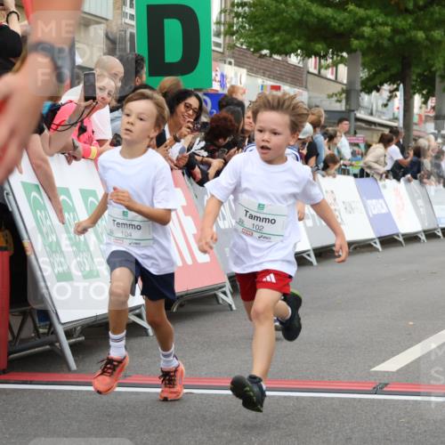 21.09.2025 - PSD Bank Halbmarathon Strokosch-Dieckow http://msf.ph/oto/8939191 21.09.2025 10:30:29 Ziel 102, 104, 227, 243, 343, 377, 382, 407, 458, 459 meine-sportfotos.de