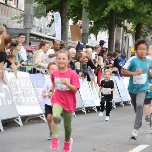 21.09.2025 - PSD Bank Halbmarathon Strokosch-Dieckow http://msf.ph/oto/8939200 21.09.2025 10:30:37 Ziel 129, 151, 263, 344, 351, 370, 382 meine-sportfotos.de