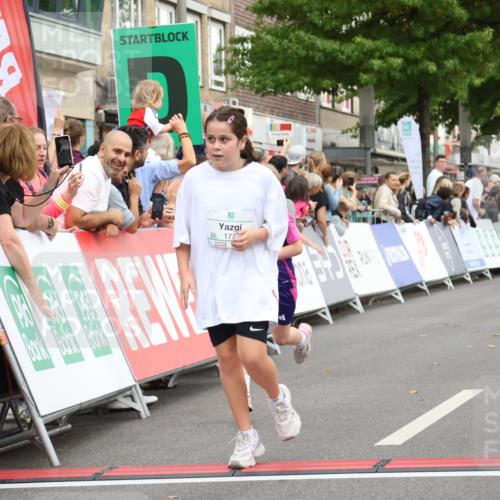 21.09.2025 - PSD Bank Halbmarathon Strokosch-Dieckow http://msf.ph/oto/8939247 21.09.2025 10:31:18 Ziel 177, 277, 323, 340, 413 meine-sportfotos.de