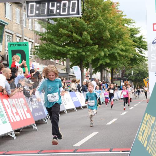 21.09.2025 - PSD Bank Halbmarathon Strokosch-Dieckow http://msf.ph/oto/8939265 21.09.2025 10:31:32 Ziel 139, 147, 148, 311, 326, 352, 376, 387, 439 meine-sportfotos.de