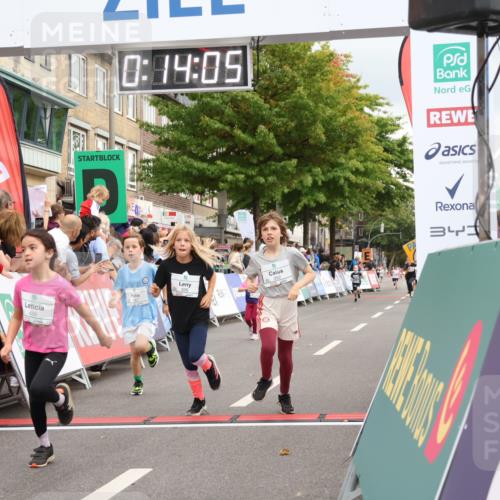 21.09.2025 - PSD Bank Halbmarathon Strokosch-Dieckow http://msf.ph/oto/8939272 21.09.2025 10:31:37 Ziel 147, 148, 287, 326, 352, 376, 414, 439 meine-sportfotos.de