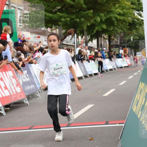 21.09.2025 - PSD Bank Halbmarathon Strokosch-Dieckow http://msf.ph/oto/8939298 21.09.2025 10:31:57 Ziel 175, 190, 191, 404 meine-sportfotos.de