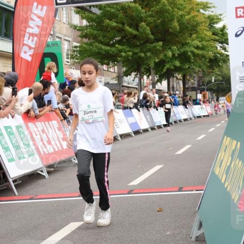 21.09.2025 - PSD Bank Halbmarathon Strokosch-Dieckow http://msf.ph/oto/8939299 21.09.2025 10:31:58 Ziel 175, 190, 191, 404 meine-sportfotos.de