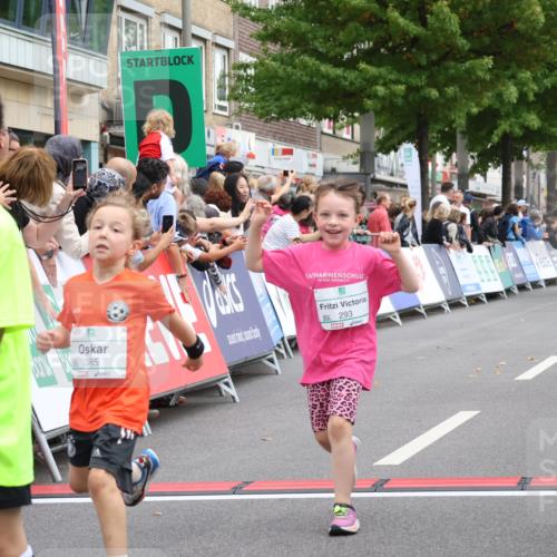 21.09.2025 - PSD Bank Halbmarathon Strokosch-Dieckow http://msf.ph/oto/8939320 21.09.2025 10:32:20 Ziel 110, 135, 137, 259, 260, 293, 309, 322, 369, 385, 427 meine-sportfotos.de