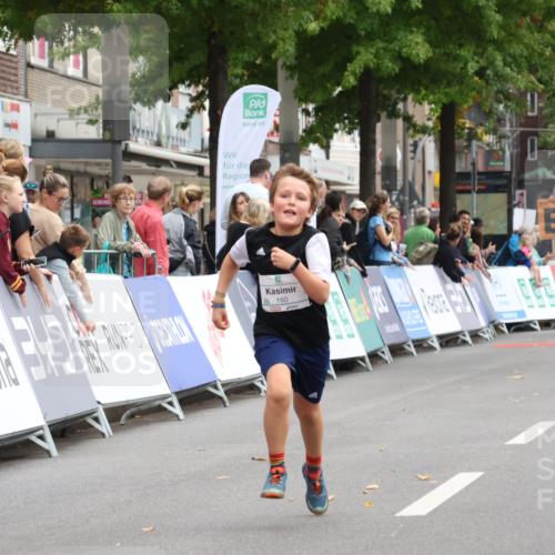 21.09.2025 - PSD Bank Halbmarathon Strokosch-Dieckow http://msf.ph/oto/8939339 21.09.2025 10:32:49 Ziel 160, 372, 429 meine-sportfotos.de