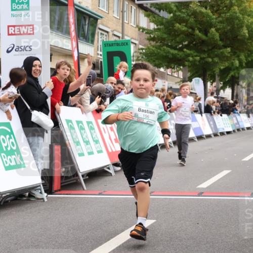 21.09.2025 - PSD Bank Halbmarathon Strokosch-Dieckow http://msf.ph/oto/8939361 21.09.2025 10:33:08 Ziel 156, 291, 386 meine-sportfotos.de