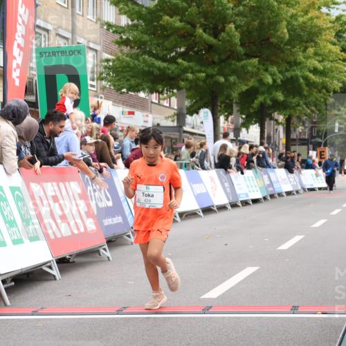 21.09.2025 - PSD Bank Halbmarathon Strokosch-Dieckow http://msf.ph/oto/8939379 21.09.2025 10:33:33 Ziel 424 meine-sportfotos.de