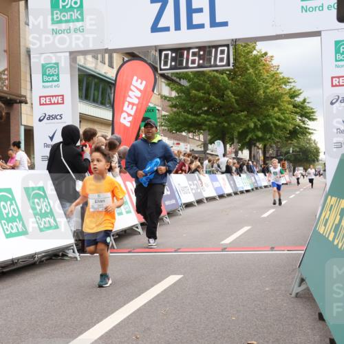 21.09.2025 - PSD Bank Halbmarathon Strokosch-Dieckow http://msf.ph/oto/8939389 21.09.2025 10:33:49 Ziel 308, 363 meine-sportfotos.de