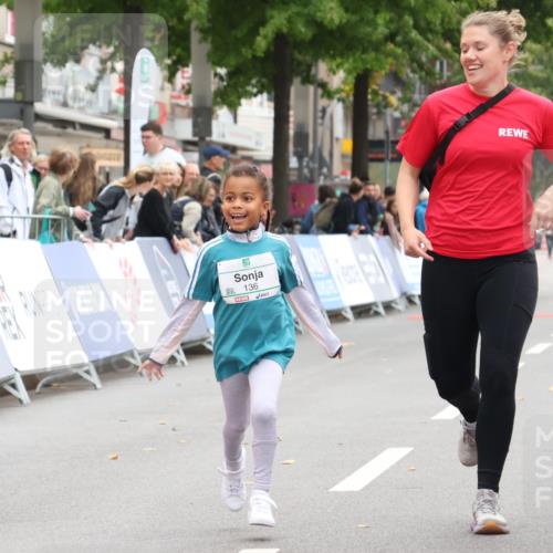 21.09.2025 - PSD Bank Halbmarathon Strokosch-Dieckow http://msf.ph/oto/8939427 21.09.2025 10:35:10 Ziel 136 meine-sportfotos.de