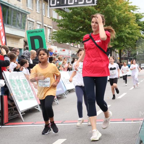21.09.2025 - PSD Bank Halbmarathon Strokosch-Dieckow http://msf.ph/oto/8939455 21.09.2025 10:36:10 Ziel 184, 187, 290 meine-sportfotos.de
