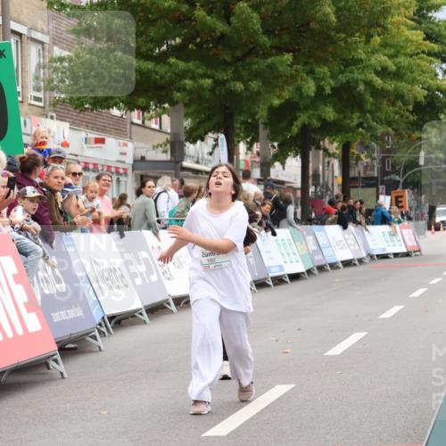 21.09.2025 - PSD Bank Halbmarathon Strokosch-Dieckow http://msf.ph/oto/8939460 21.09.2025 10:36:14 Ziel 176, 182, 184, 187, 290 meine-sportfotos.de