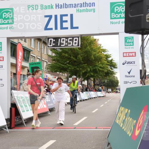 21.09.2025 - PSD Bank Halbmarathon Strokosch-Dieckow http://msf.ph/oto/8939472 21.09.2025 10:37:29 Ziel 172 meine-sportfotos.de