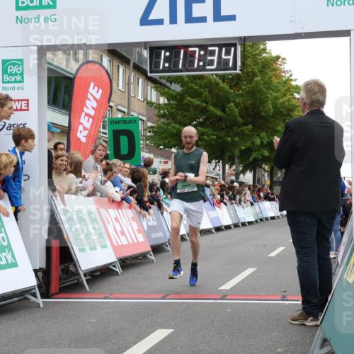 21.09.2025 - PSD Bank Halbmarathon Strokosch-Dieckow http://msf.ph/oto/8939539 21.09.2025 11:16:57 Ziel 1306, 1843 meine-sportfotos.de