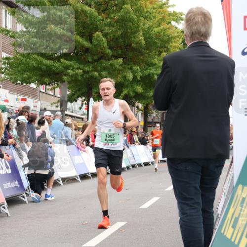21.09.2025 - PSD Bank Halbmarathon Strokosch-Dieckow http://msf.ph/oto/8939562 21.09.2025 11:18:00 Ziel 1803 meine-sportfotos.de