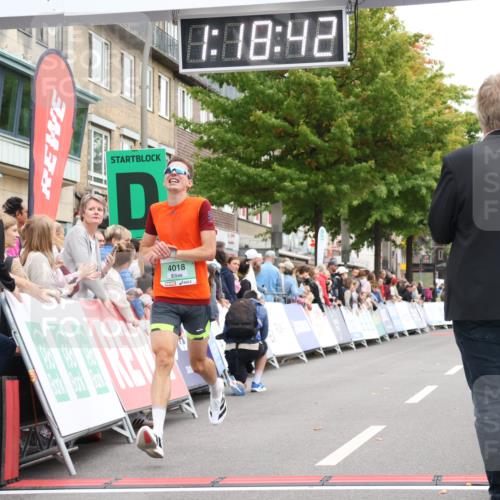 21.09.2025 - PSD Bank Halbmarathon Strokosch-Dieckow http://msf.ph/oto/8939570 21.09.2025 11:18:05 Ziel 1803, 4018 meine-sportfotos.de