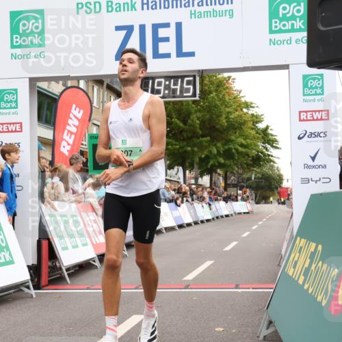 21.09.2025 - PSD Bank Halbmarathon Strokosch-Dieckow http://msf.ph/oto/8939602 21.09.2025 11:19:08 Ziel 1307 meine-sportfotos.de
