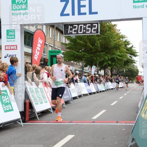 21.09.2025 - PSD Bank Halbmarathon Strokosch-Dieckow http://msf.ph/oto/8939625 21.09.2025 11:20:15 Ziel 1823, 1841 meine-sportfotos.de